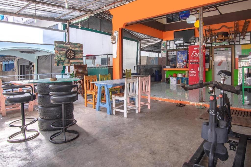 Oyo 586 I Hostel Phuket Dış mekan fotoğraf
