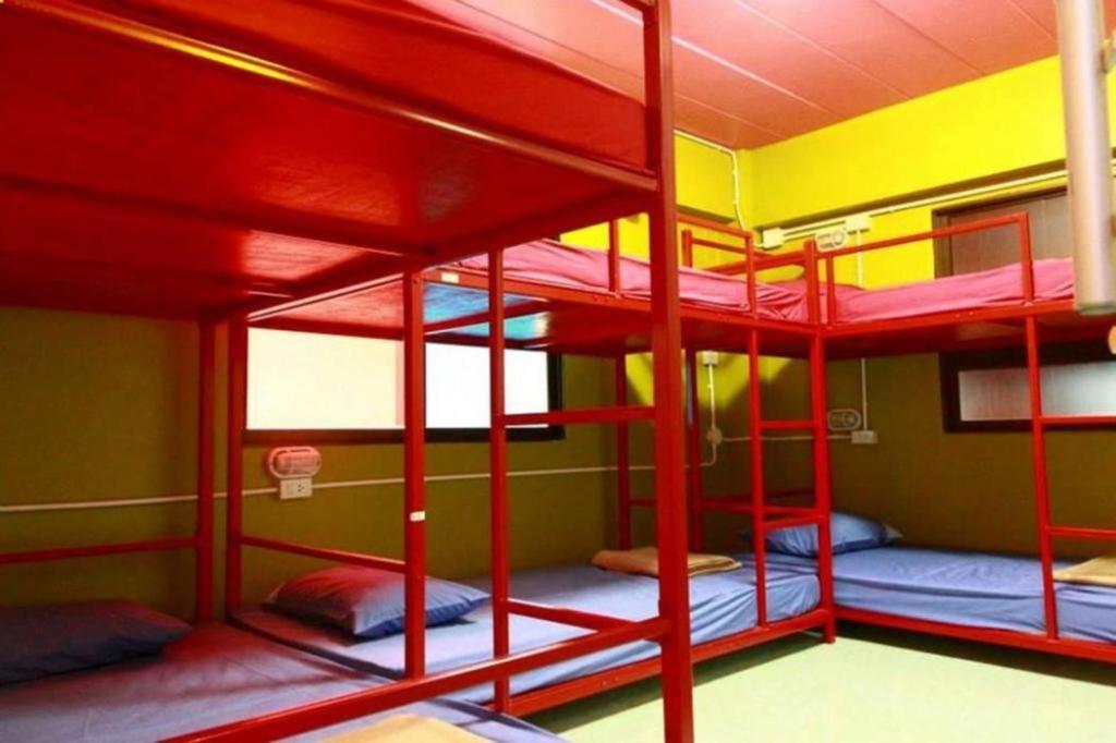 Oyo 586 I Hostel Phuket Dış mekan fotoğraf