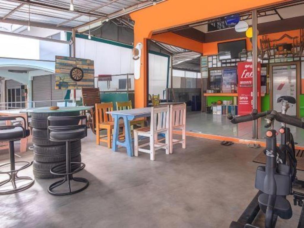 Oyo 586 I Hostel Phuket Dış mekan fotoğraf