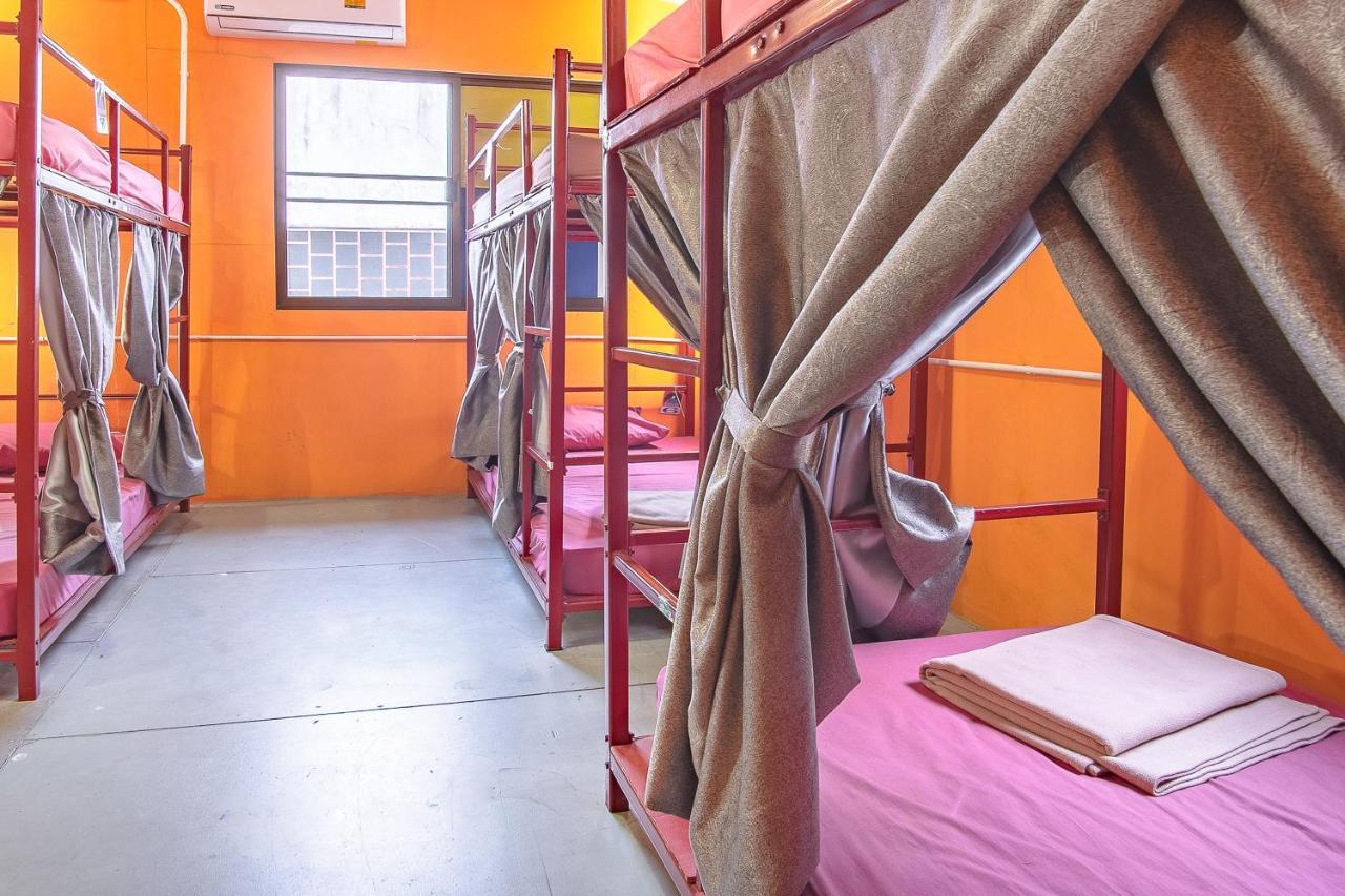 Oyo 586 I Hostel Phuket Dış mekan fotoğraf